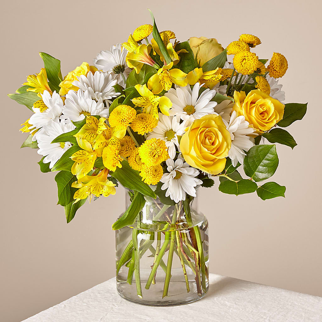 Sunny Sentiments Bouquet – HEART LAKE FLOWERS & GIFTS, Brampton ON