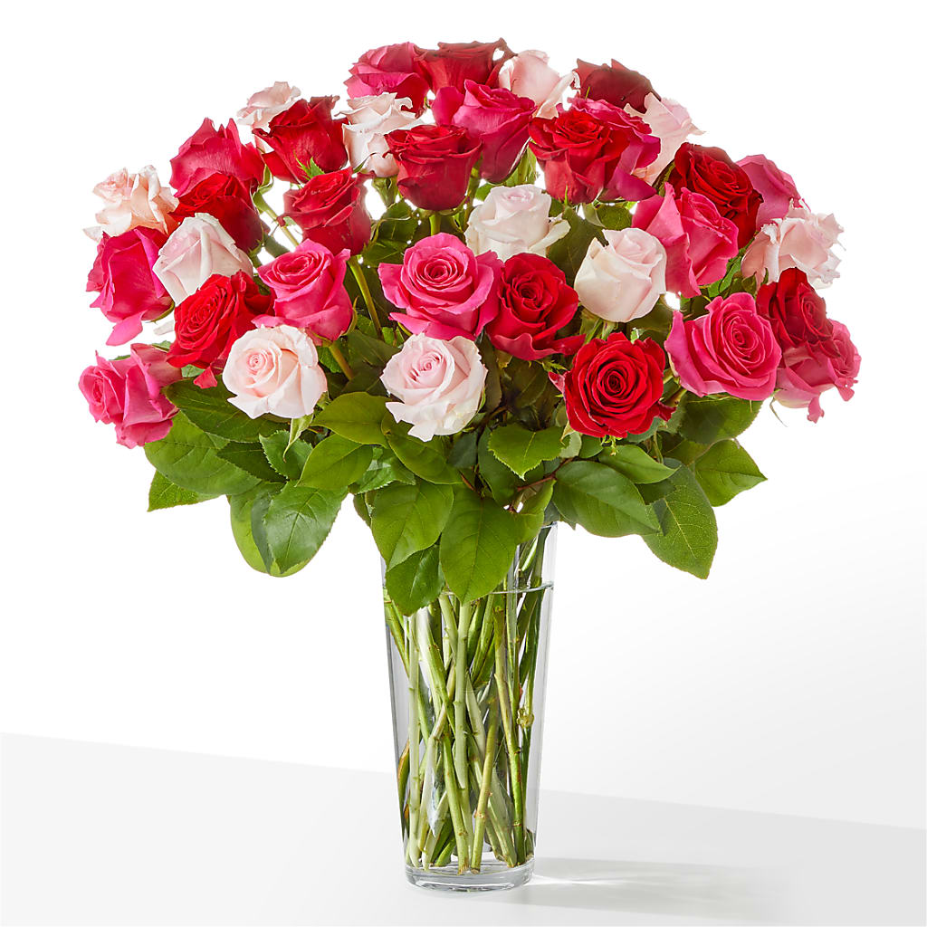 Charming Rose Bouquet – HEART LAKE FLOWERS & GIFTS, Brampton ON