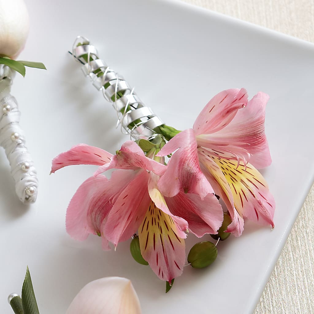 Pink Peruvian Lily Boutonniere – HEART LAKE FLOWERS & GIFTS, Brampton ON