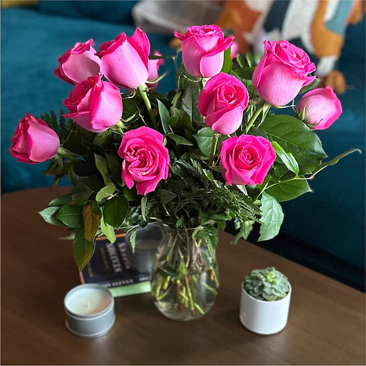 Long Stem Pink Rose Bouquet – HEART LAKE FLOWERS & GIFTS, Brampton ON