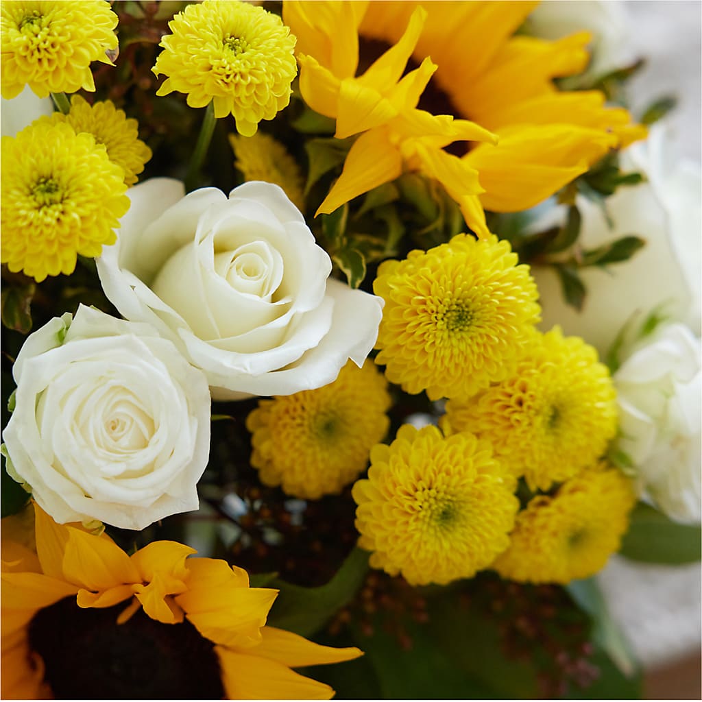 Luminous Morning Bouquet – HEART LAKE FLOWERS & GIFTS, Brampton ON